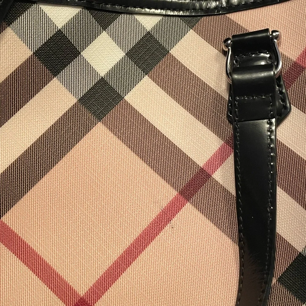 Burberry Nova Check Large Nickie Tote - Picture 2 of 11